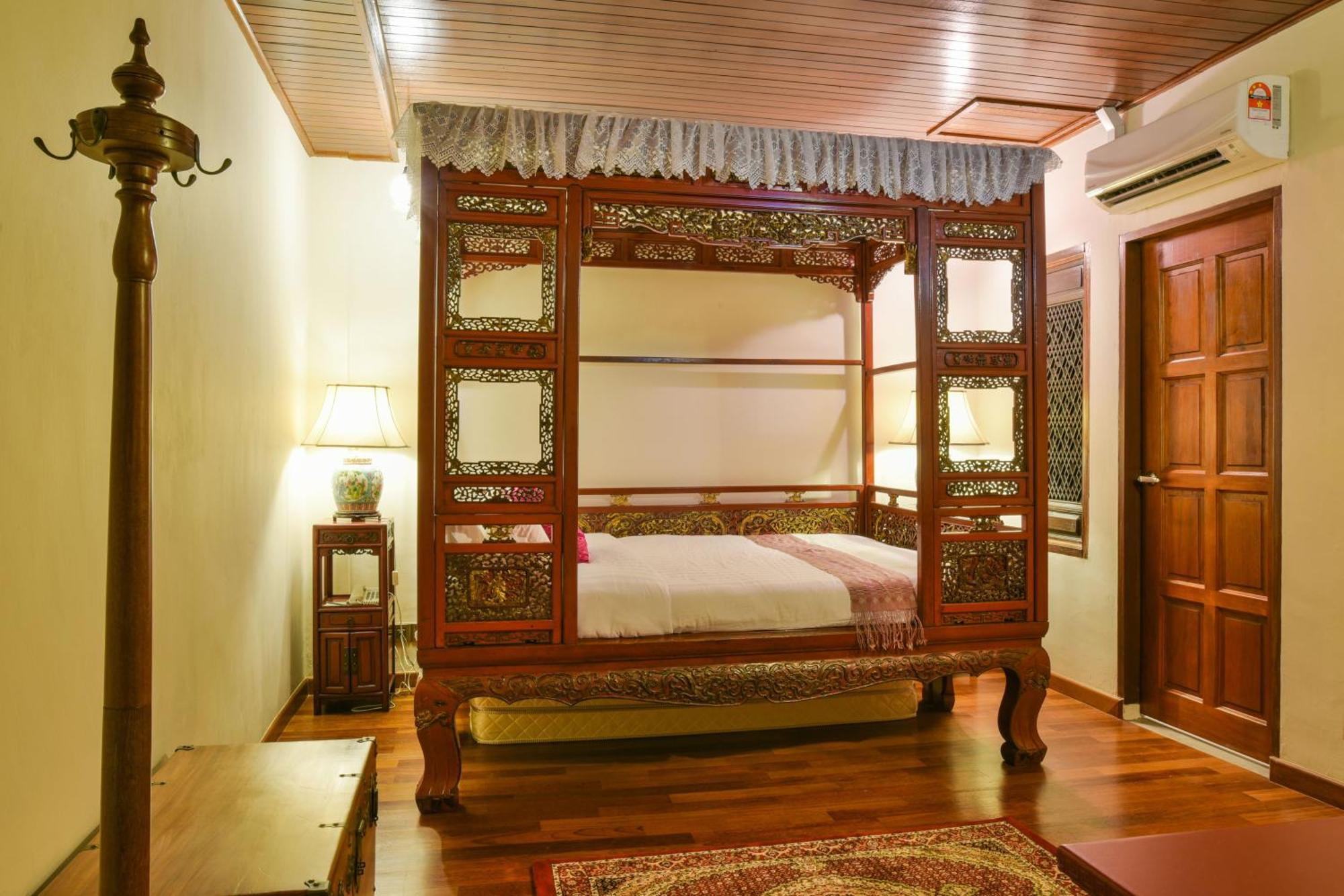 5 Heeren Museum Residence Malacca Room photo