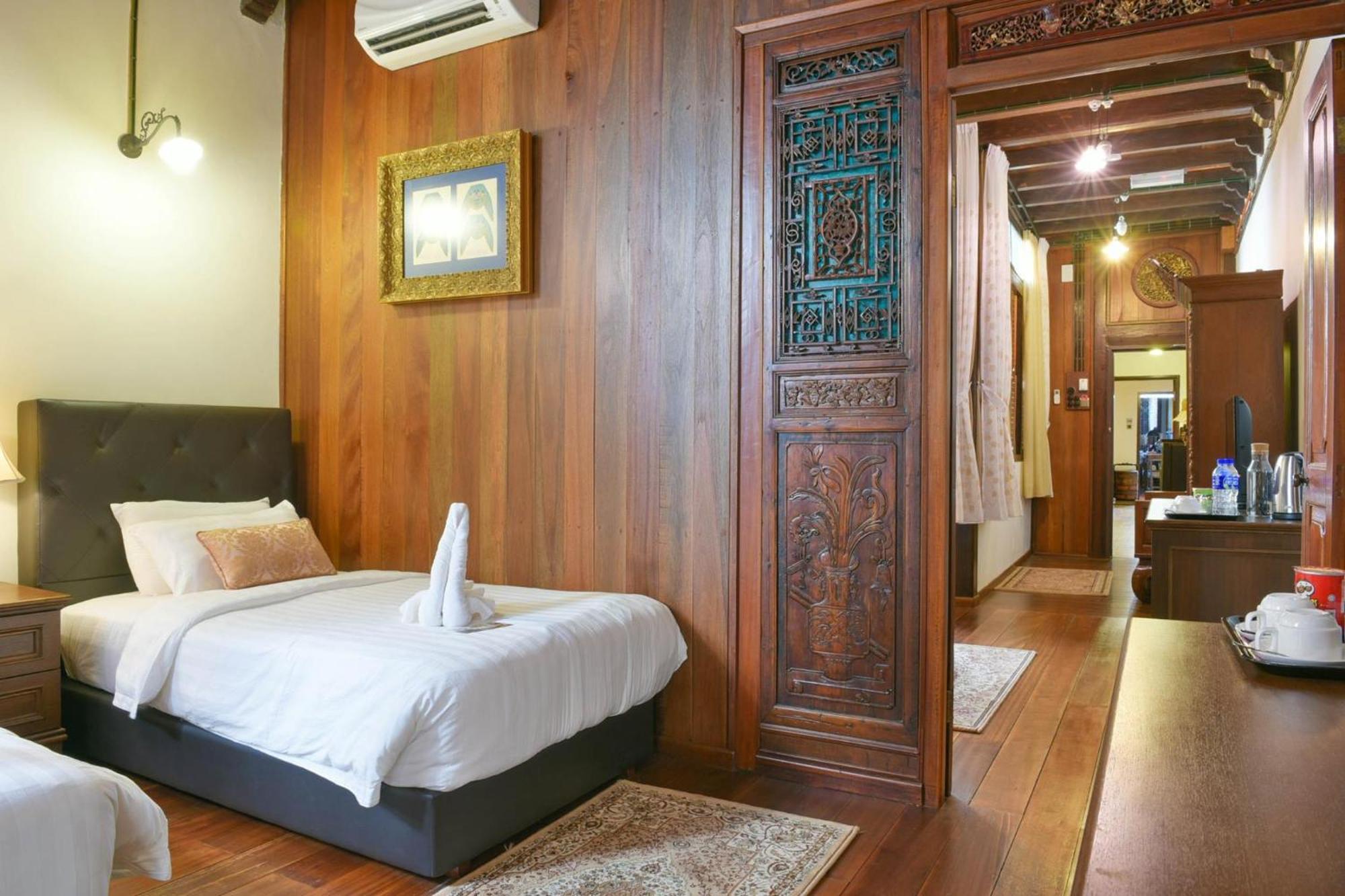 5 Heeren Museum Residence Malacca Room photo